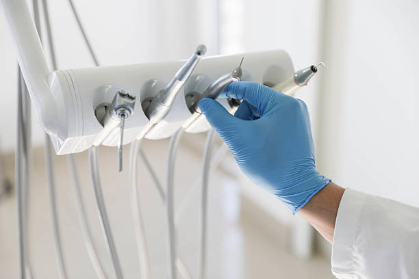 Professional Tooth Extraction technician working in Lakeland Village, CA